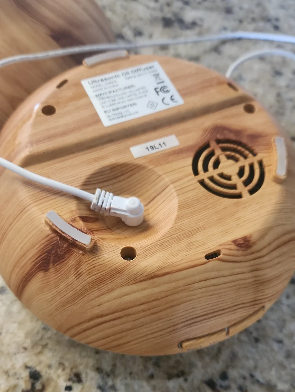 Wood Grain Ultrasonic Aroma Diffuser - Light Brown